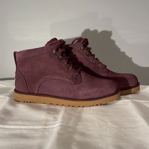 NIB UGG “Bethany” Chukka boot purple size 7